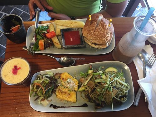 Yummy veggie burger (with Sheeze) and spaghetti dish  at Veggie Spinner 素食微調 in Hong Kong Island