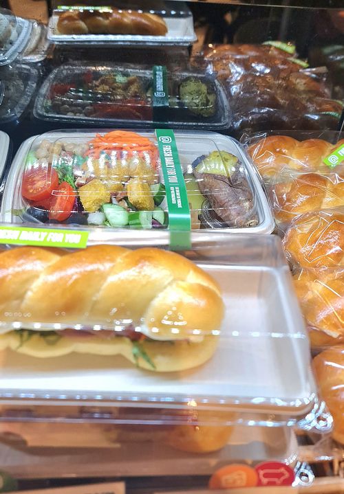 Food labels #Veganuary at ICN - Coffee@Works in Incheon