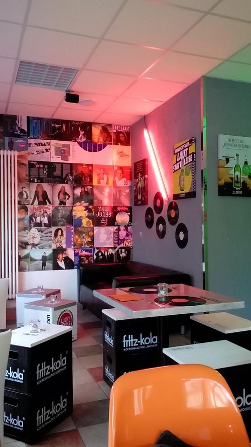 vegan friendly at 80's Corner in Muenster