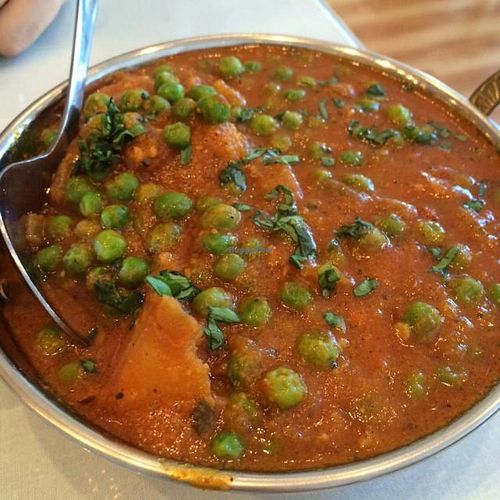 aloo at Indyoga in Victoria