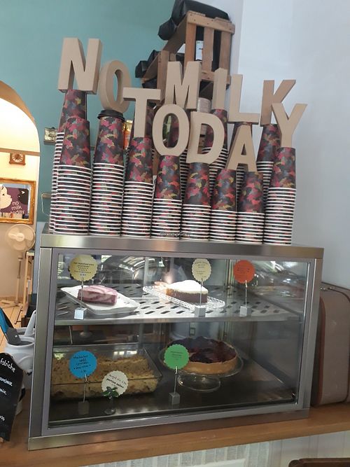 Cakes! at No Milk Today in Berlin