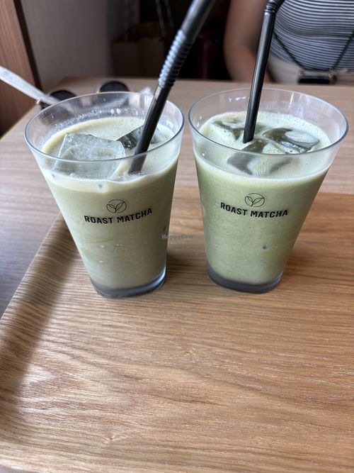 Medium and light roast matcha (left to right)  at Matcha Roastery - 抹茶ロースタリ in Uji