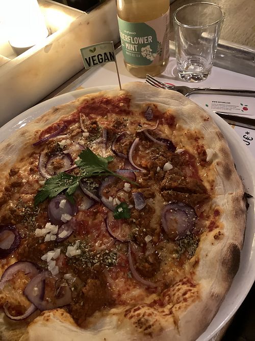 Pizza Bolognese Vegan (13,90 €) + Ice Tea Elderflower/Mint (5,50 €)  at Vapiano - Wien Mitte in Vienna