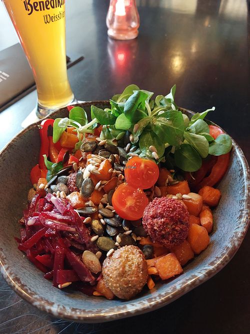 Vegane Bowl. Absolut lecker at Tommys in Weilburg