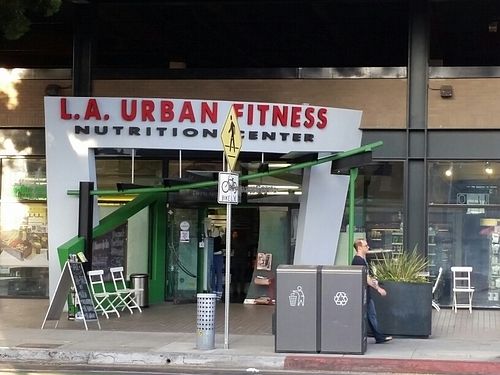 outside at LA Urban Nutrition Center in Santa Monica
