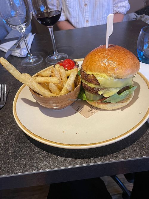 The plant based burged at The Barn At Berryfields  in Meriden