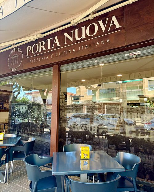 Entrance at Porta Nuova - Pizzeria e Cucina Italiana in Premia De Mar