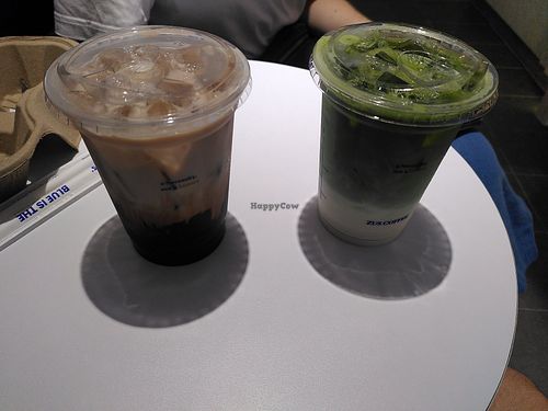 Australian chocolate and not pistachio at ZUS Coffee in Mersing