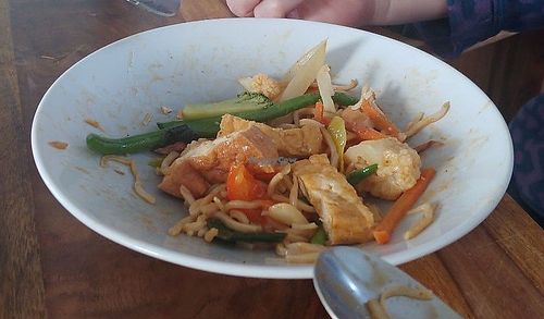 gebratene nudeln mit tofu & gemüse at Bếp Việt in Dusseldorf