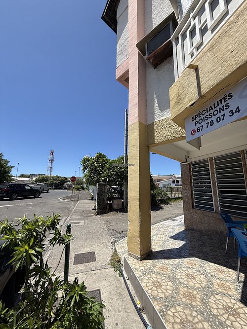 Around the corner from pole   at Printemps gourmand in Tahiti