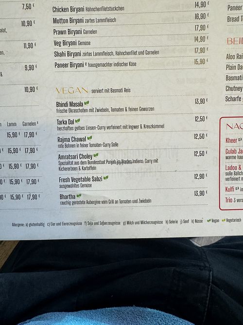 Die vegane Karte und die Hauptgerichte  at Pinch Of Spice in Fellbach