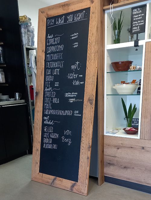 drinks with oat milk available at foodsharing-Café Mehrrettich  in Tubingen
