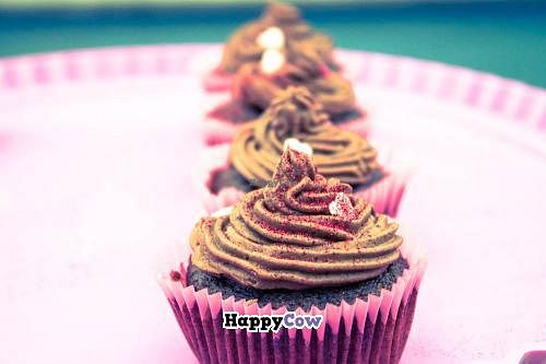 Sweet natural vegan cupcakes at A Cozinha Verde in Lisbon