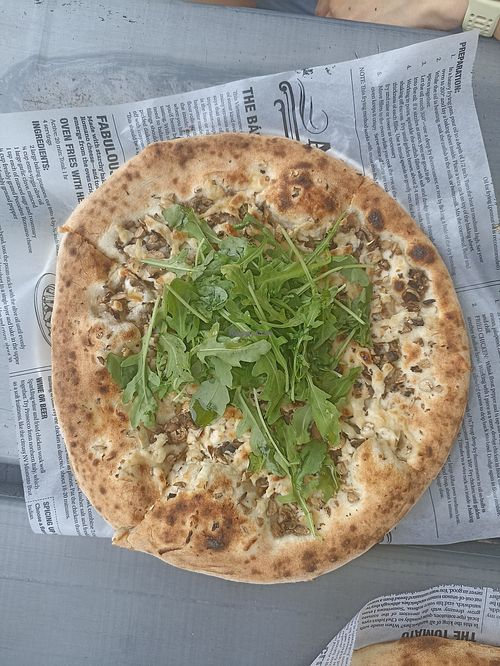 Truffle Cremini. Cremini mushroons, truffle oil, moxy mozzarella, arugula at Pizza 90's in Panama City