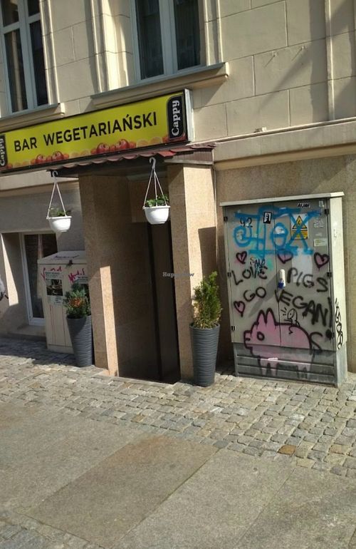 Exterior / outside / derrière   at Bar Wegetariański Cappy in Poznan
