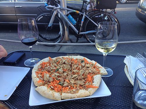 Thai peanut pizza  at Mike's Cafe and Wine Bar in San Juan Island