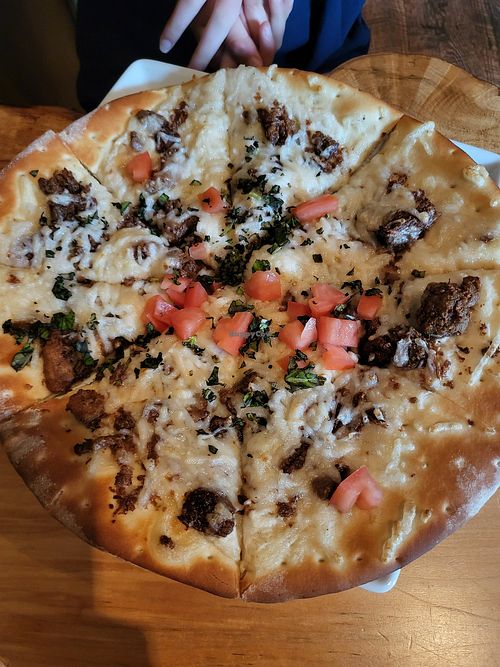 Vampire Slayer Pizza at Mike's Cafe and Wine Bar in San Juan Island
