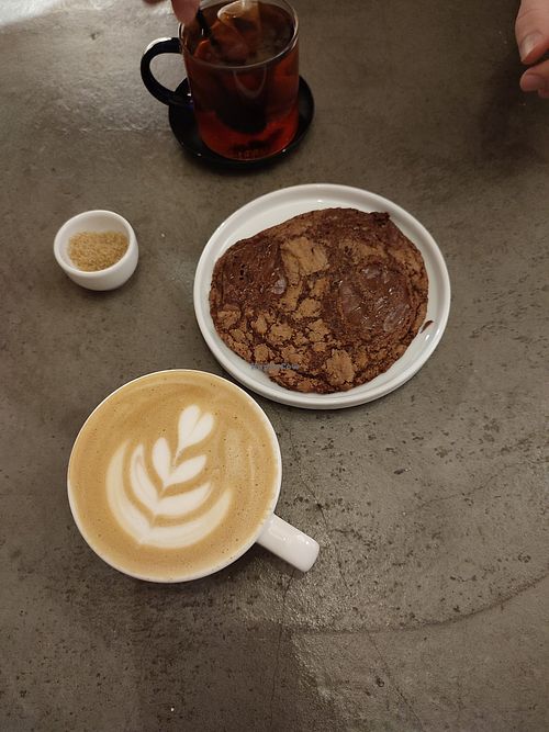 Oat flat white, black tea, chocolate and hazelnut cookie at Verse in Glasgow