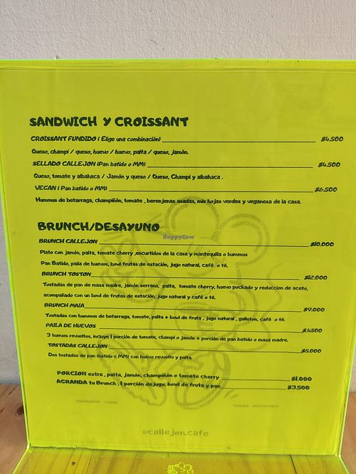  at Callejón Café in Valparaiso