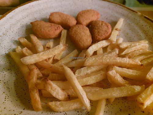 Nuggets vegan at Inova Beach in Azurara