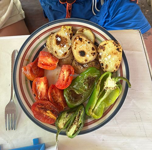 Veggie plate   at Pupusas y Más Carolina in El Zonte