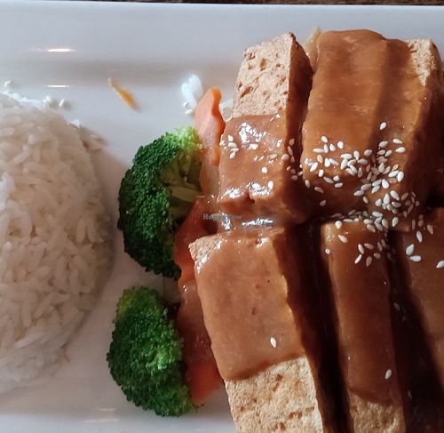 Sunrise tofu with sweet peanut sauce, boiled vegetables, and an included side of white rice at Thai Cottage in Pittsburgh