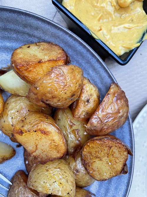 Bravas con una salsa espectacular!!    at Restaurante Atalaya in Torla-ordesa