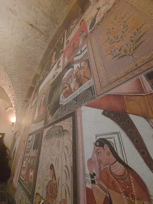 Parete decorata at Kalpnā in Martina Franca