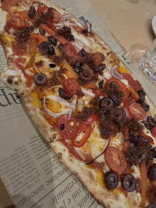 Pizza pesto vegan  at Pacini in Drummondville