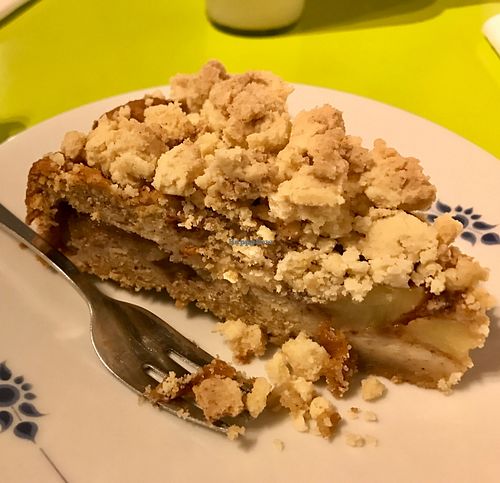 apple crumble at Taracafe in Regensburg