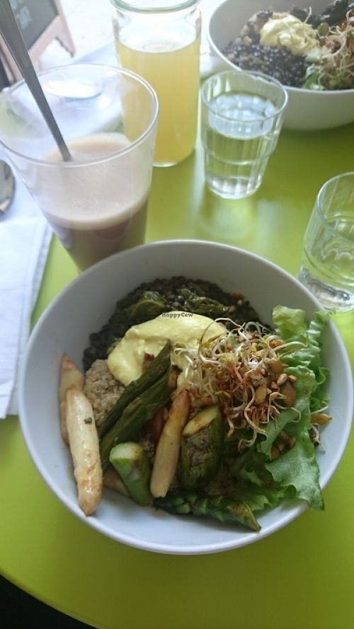 Spargel Bowl at Taracafe in Regensburg