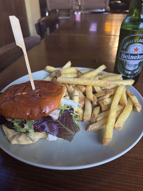 Vegan burger (no mayo!)  at Pogue Mahone in Mallorca