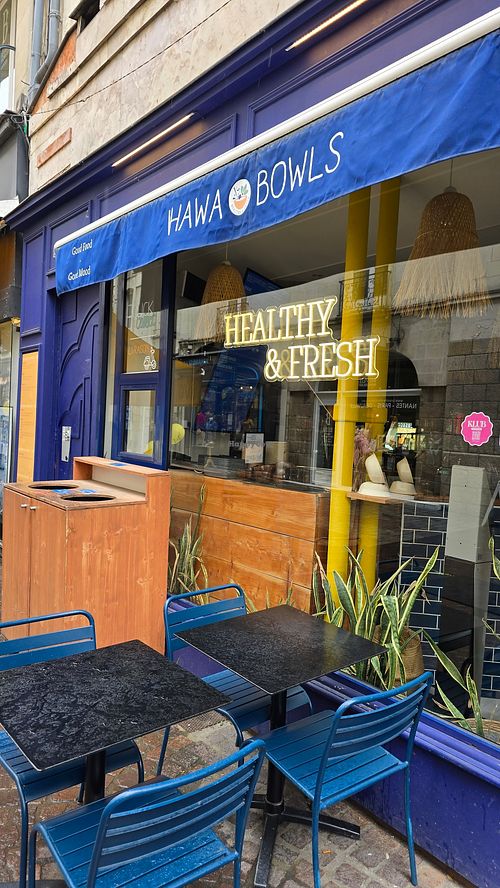 Front at Hawa Bowls in Nantes