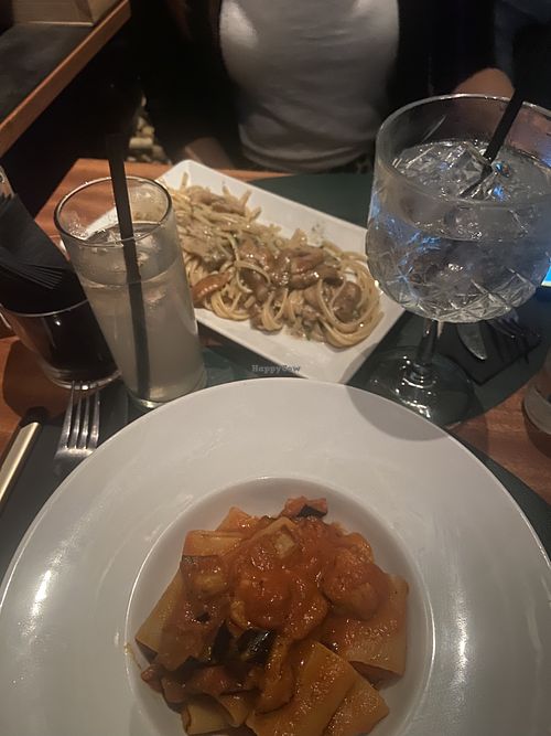 Paccheri alla norma e linguine ai funghi   at Oz-Eta in Caltanissetta