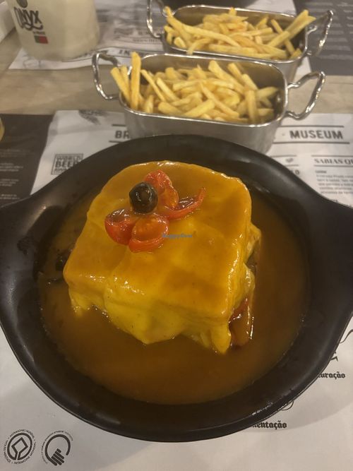 Vegan francesinha  at Cervejaria Praxis in Coimbra