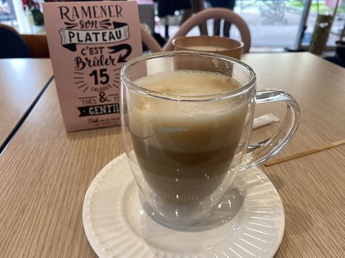 Latte au lait d'avoine  at Emilie and the Cool Kids in Aix-les-bains