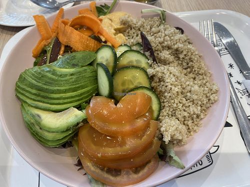 Veggie bowl  at Emilie and the Cool Kids in Aix-les-bains