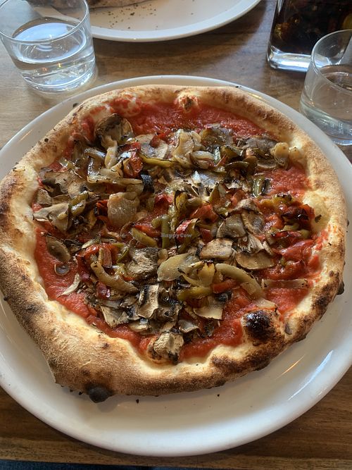 Vegan pizza (no cheese) - on the menu   at Pizza Di Roma in Viviers-du-lac
