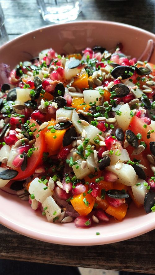 Salade quinoa et légumes de saison at Le Casti Maris in Mirepoix