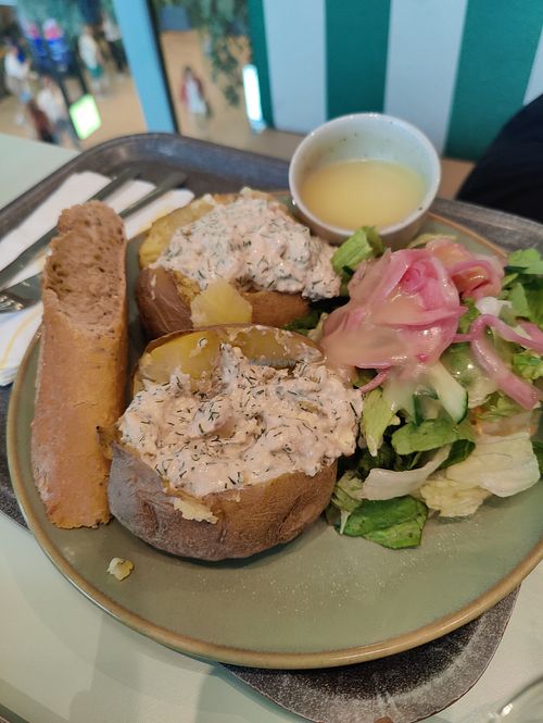 oven potatoes with vegan "skagen" side sald at Picnic  in Helsinki