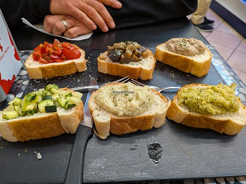 Vegan cecchetti options are tomato, eggplant, zucchini, asparagus, mushroom, and artichoke. All delicious! Mushroom was my favorite! at Laguna in Venice