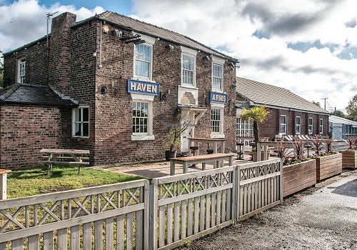 Came for Sunday dinner, we both had the vegan pie. Lots of veg options and veg gravy as standard, great food and really friendly staff. Owners are also vegetarian.  at Haven Arms in Hedon