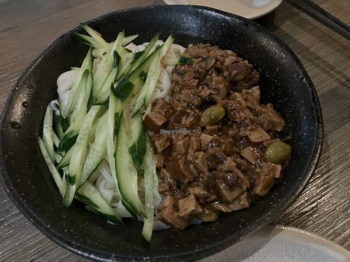 Soybean paste noodles at SU SU Veg+Bar 素素的吧 in Taipei