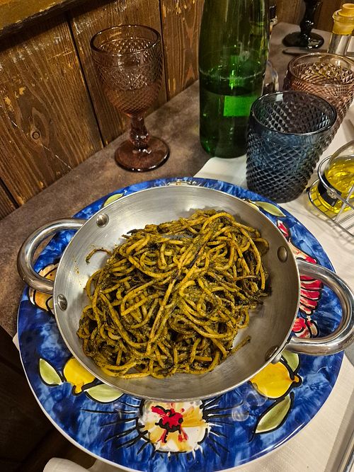 Spagetti Assassina with turnips at Osteria da Michele in Bari