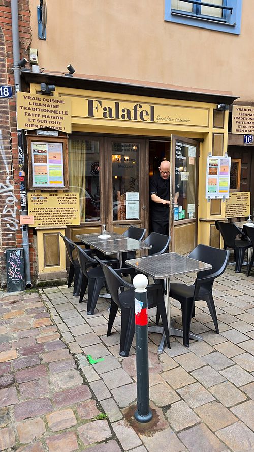 Front and outdoor seating at Falafel in Rennes