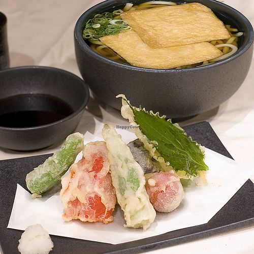 The plant-based broth and tofu-age broth blend together for a more delicious and gentle flavor. A luxurious set meal with tempura included. at Suisha - AQ'A Hiroshima Center (生そば食事処 水車 アクア広島バスセンター街店) in Hiroshima