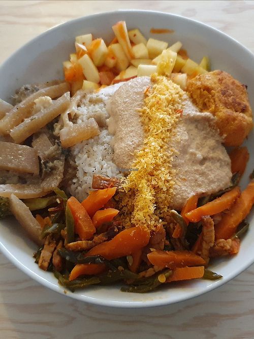 Vegan mix at Devy Indonesian Street Food in Hamburg