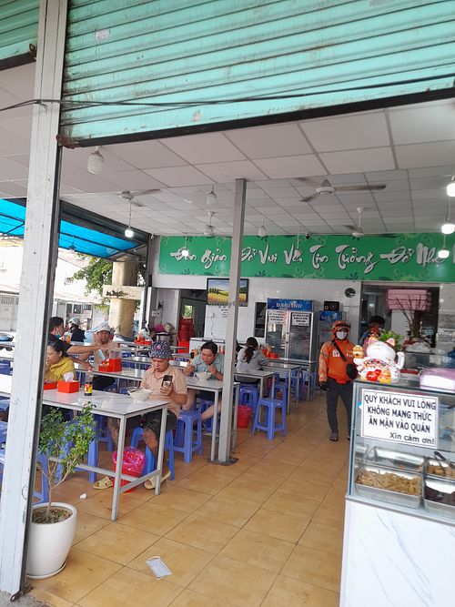 Open spaced interior at Don Gian Chay in Ho Chi Minh City