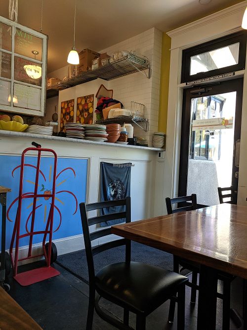 Interior at Salud Live Kitchen and Juice Bar in Bend