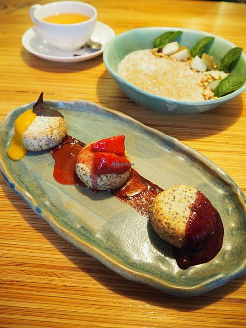 Breakfast at Cafe Ukrop II in St Petersburg